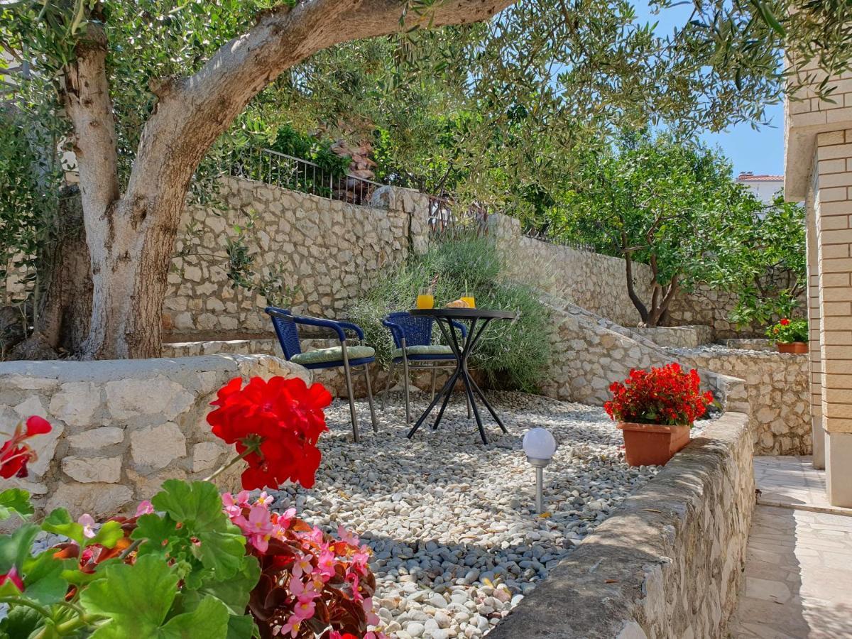 Apartment Zvjezdana Trogir Exterior photo