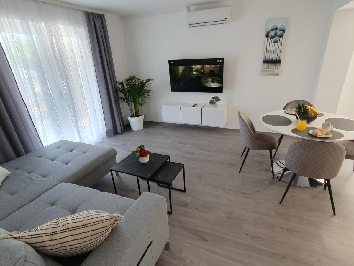 Apartment Zvjezdana Trogir Exterior photo