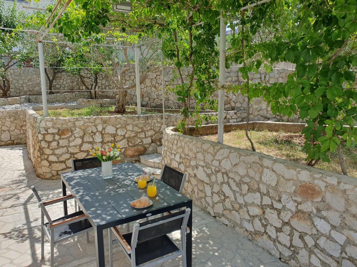 Apartment Zvjezdana Trogir Exterior photo