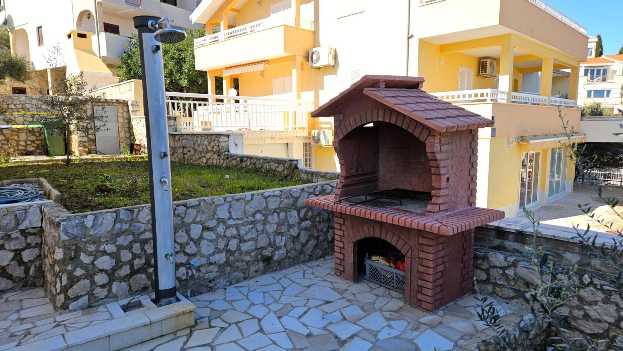 Apartment Zvjezdana Trogir Exterior photo